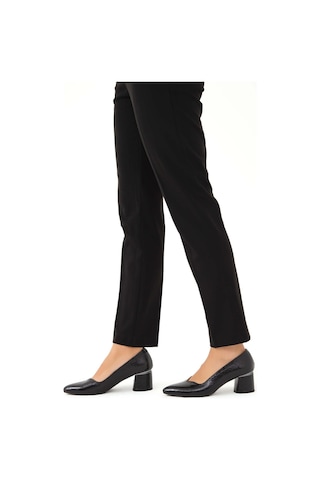 Tamer Tanca Kadın Hakiki Deri Siyah Topuklu & Stiletto Ayakkabı 923 450 Bn Ayk Sk22/23 Sıyah Siyah