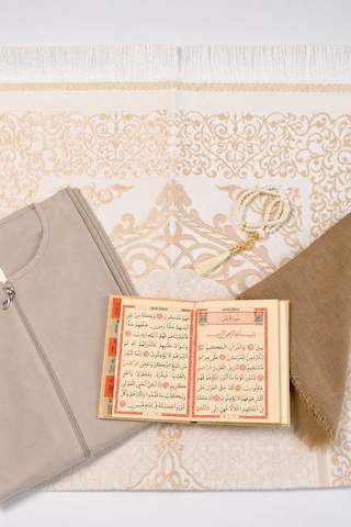 Bilenler Kadın Namaz Seti Fermuarlı Namaz Elbisesi Seccade Örtü Yasin Tesbih Zikirmatik Bej
