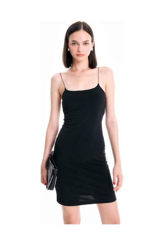 DeFacto Bodycon Kare Yaka Siyah Askılı Mini Elbise D3265AXNSBK81