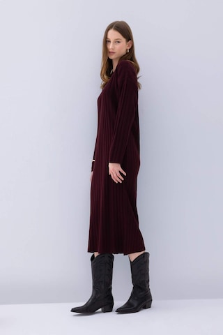 DeFacto Regular Fit Bisiklet Yaka Basic Düz Uzun Kollu Triko Elbise D7510AX24WNBR171 Bordo