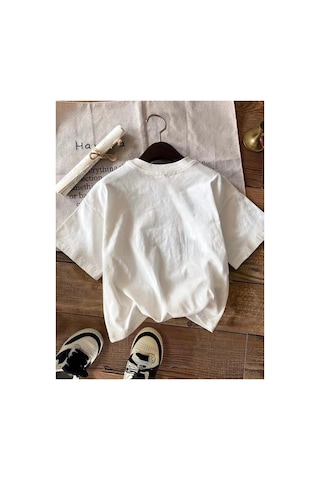 Herkesemoda Öpücük Desen Baskı Detaylı Basic T-shirt Beyaz