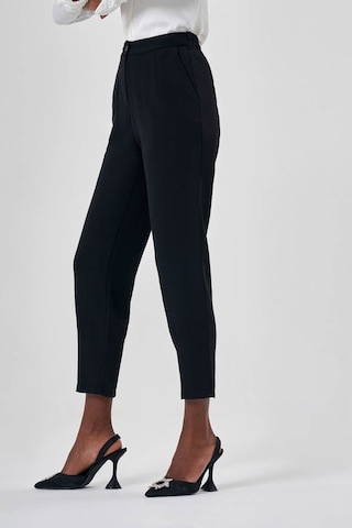 Mizalle Keten Dokulu Fit Siyah Pantolon Siyah