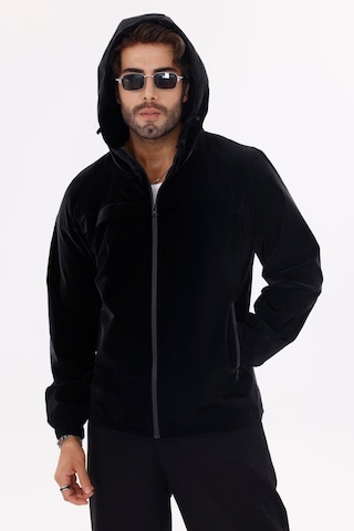 Erkek Kapüşonlu Nova Kumaş Hafif Ve Dayanıklı Şık Mevsimlik Su Ve Rüzgar Geçirmez Yağmurluk Siyah