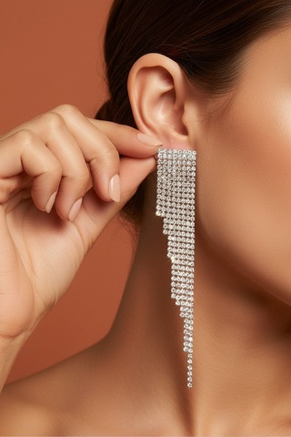 Valmont Accessories Taşlı Işıltılı Sallantılı Uzun Abiye Kadın Küpe Kristal Taşlı Gümüş