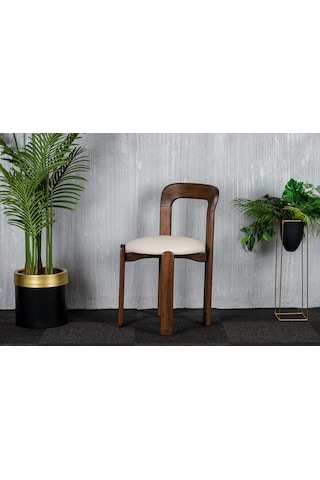 Modern Sade Ve Şık Sandalye