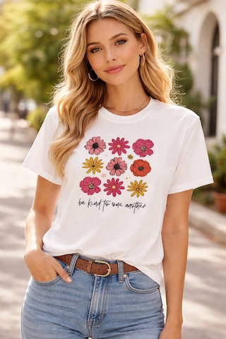 Herkesemoda Çiçekler Baskı Detaylı Basic T-shirt Beyaz