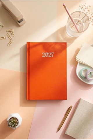 Lizy 2027 Günlük Planlayıcı Ajanda 17x24 Cm Ciltbezi Sert Kapak Turuncu