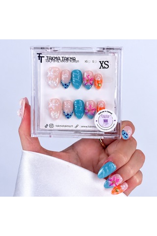 Renkli Nail Art Kısa Badem 15'li Tekrar Kullanılabilir El Yapımı Protez Takma Tırnak Kkbd-3504 M