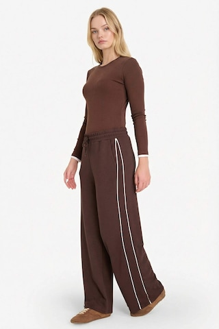 Defacto Straight Fit Cepli Düz Paça Eşofman Altı D6668ax25aubn192 Kahve-bn192