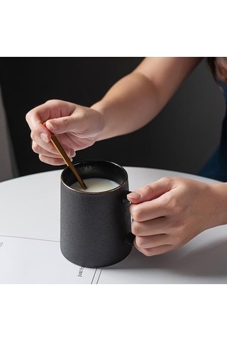 Seramik Kupa Tumblers Çay Tumbler Bardak Kahve Süt Kupalar Yenilik Büyük Vintage Ev Siyah Kupası Kupalar Siyah