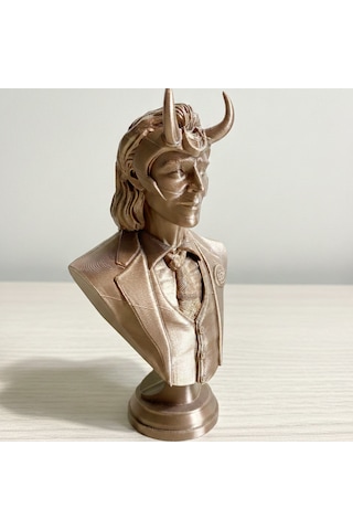 Loki Laufeyson Dekoratif Masaüstü Aksesuarı - İkonik Boynuzlu Kask Detaylı Büst 16x8 Cm