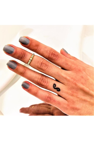 GOLD KAPLAMA KARARMAZ KRALİÇE TACI FİGÜR ALTTAN AYARLI EKLEM YÜZÜK-YÜZÜK32 Altın