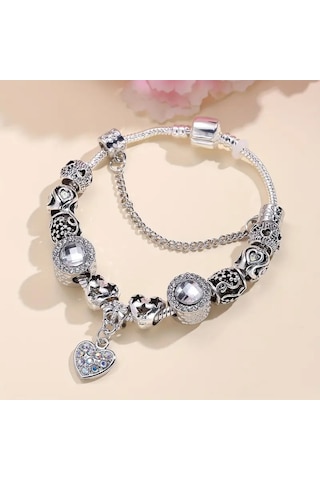 Kalp Aşk Temalı Charm Bileklik, Ahşap Kutu İçerisinde