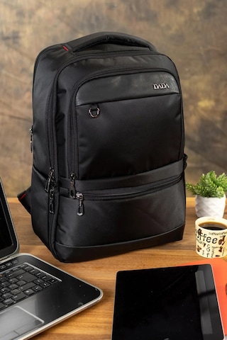 Laptop Sırt Çantası 15.6 İnç Tam Körüklü Usb Aparat 8683255013265