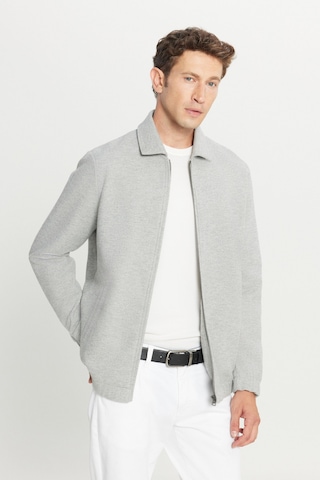 Altınyıldız Classıcs Erkek Grı Pamuklu Standart Fit Normal Kesim Gömlek Yaka Diagonal Desenli Cepli Sweatshirt Gri
