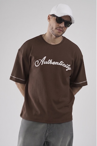 King Brich Oversize Kalıp Authenticity Nakış Detaylı Tişört Kahverengi