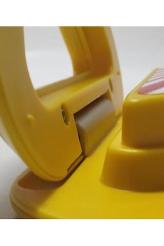 15x3 Cm Flaşörlü Üçgen Reflektör Kaza Tamir Lastik Değişimi Uyarı Lambası 3 Adet Pille Çalışır