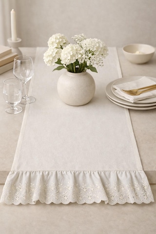 % 100 Pamuklu Ham Keten Ucu Fırfırlı Runner& Dekoratif Örtü Bej 40 x 110 CM