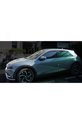 Hyundai Ioniq 5 Siyah Cam Rüzgarlığı-kore Malı