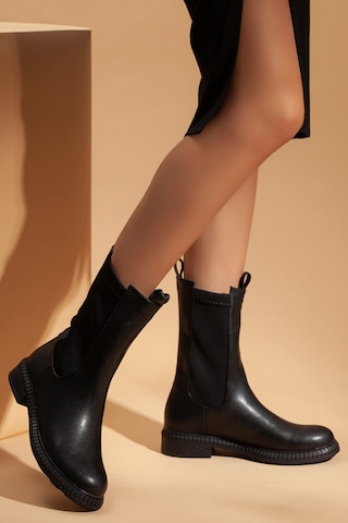D408 Kadın Topuklu Bot Siyah