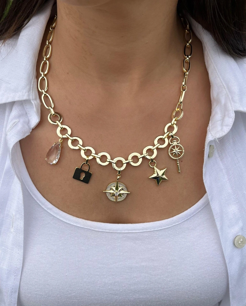 Büyük Charmlı Kolye Çok Renkli