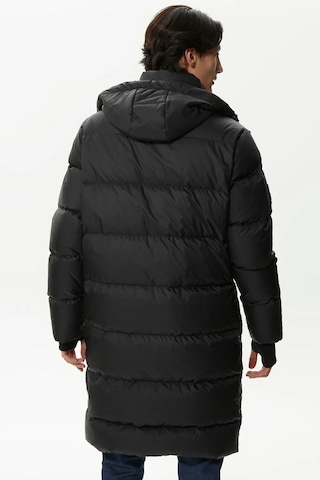Lacoste Down Fill Parka Black Uzun Boy Kaz Tüyü Dolgulu Çıkartılabilir Kapüşonlu Erkek Parka Siyah