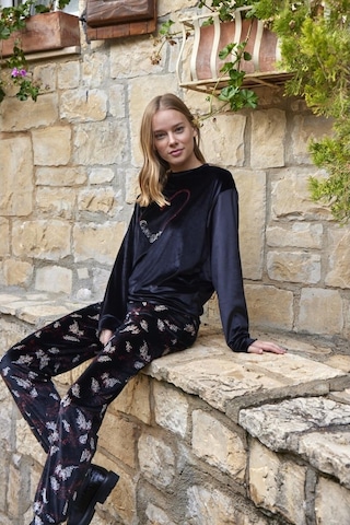 Aydoğan Kadın Kadife Baskılı Pijama Takımı (513216276)