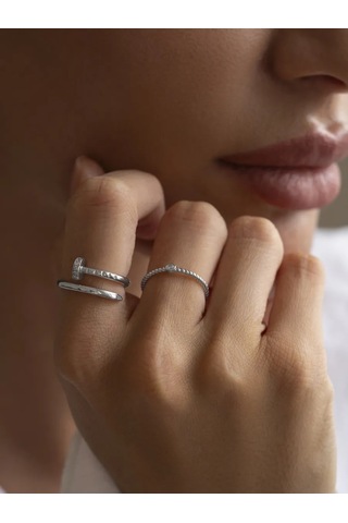 Sılverme 925 Ayar Gümüşten Yapılmış, Taş Detaylı, İnce Ve Burgu Desenli Gümüş Yüzük 280026729 Gri