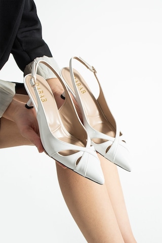 Dabab Shoes Sıeny Kadın Beyaz 6 Cm Topuklu Arkası Açık Tokalı Sivri Burun Rugan Ayakkabı
