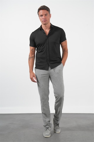 İmza Siyah İtalyan Yaka Kısa Kol Cepsiz Slim Fit Pamuklu Gömlek 1004260158