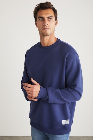 Grimelange Travıs Erkek Organik Kumaşlı Yumuşacık Regular Fit Yuvarlak Yakalı Lacivert Sweatshirt Lacivert