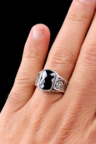 İpek Silver 925 Ayar Gümüş Kalem İşlemeli Motif Zirkon Taşlı Erkek Yüzük Gümüş