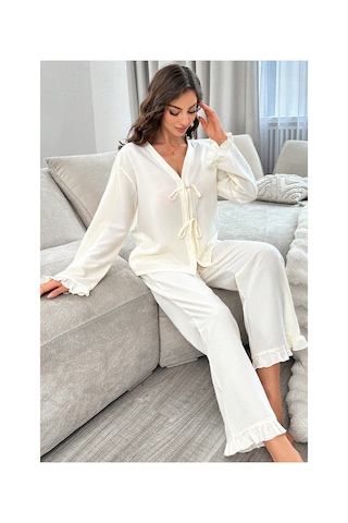 Moda Dua Kadın Beyaz Önden Bağlamalı Kolu Ve Paçası Fırfır Detaylı Uzun Kollu Pijama Takımı