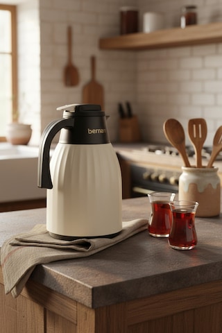 Bernardo Elantra Cam Termos Krem 1 Litre Krem