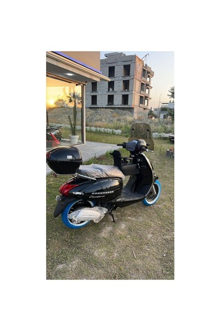 Küba Brillant Motosiklet Çocuk Koltuğu, Emniyet Kemerli, Siyah Deri, Kollu, 2-8 Yaş Arası, li