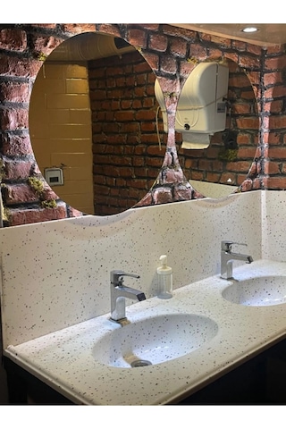 Ayna / Yuvarlak Ayna / Dekoratif Ayna / Banyo Aynası/konsol Aynası/45 Cm Çapında 45 X 45 Gümüş Anthome45 Gümüş
