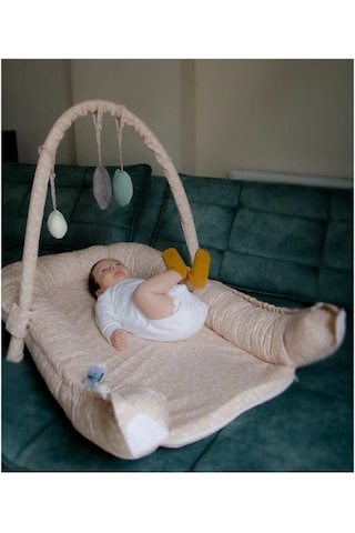 Babyjem Oyuncaklı Anne Baba Yanı Yatağı Somon Çiçek