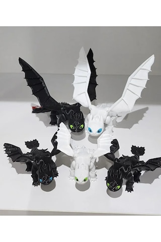 Hayat Ve Sanat Ejderhanı Nasıl Eğitirsin Dişsiz & Işığın Öfkesi /3 Adet Yavru Aile Seti /5 Adet Hareketli Ejderha