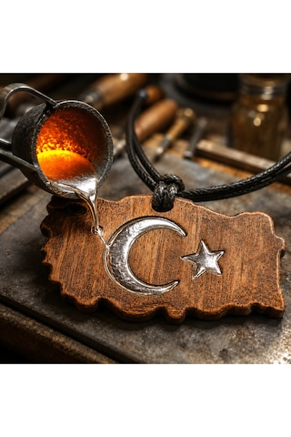 Ay Yıldızlı Türkiye Haritası Çift Taraflı Eskitme Ahşap Metal Kolye - Unisex Çok Renkli