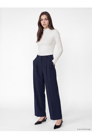 Lcw Modest Beyaz Dik Yaka Kadın Fitilli Body