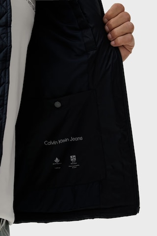 Calvin Klein Kapitoneli Dik Yaka Su İtici Mont Lv04rg506gcef Erkek Mont Lv04rg506g Cef Lacivert