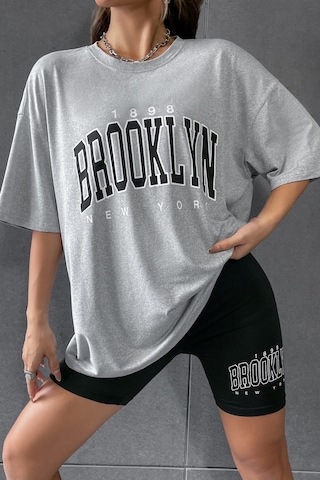 Modagen Kadın Gri Bisiklet Yaka Brooklyn Baskılı Oversize T-shirt-tayt Takım Gri-siyah