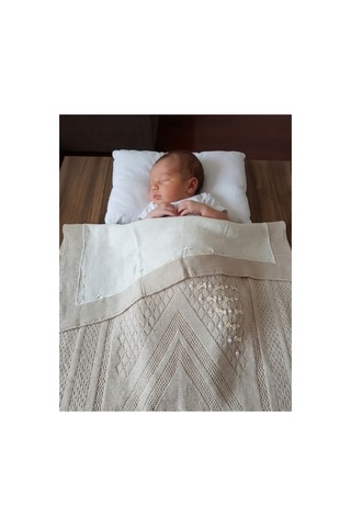 Ajurlu Pamuklu Örgü Bebek Battaniyesi -patik Hediyeli- Fiyonklu - İçi Wellsoft Tüylü - 80x100 CM Bej - 855335132 Bej