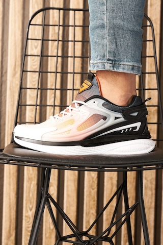 Günlük Erkek Sneaker Fileli Bağcıklı Kalın Tabanlı Rahat Spor Ayakkabı 4267 Siyah-beyaz-oranj