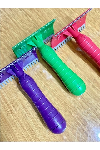 Büyük Baş Hayvan Tarağı Plastik Saplı Sağlam Renkli Kaşağı 1adet Gönderilir