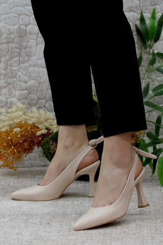 Ayakkabımood Cc 343 9 CM Ten Fiyonklu Kadın Topuklu Ayakkabı Ten