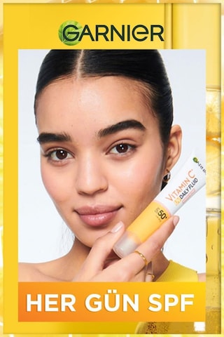 Garnier C Vitamini Parlak Fluid Koruyucu Yüz Güneş Kremi SPF50+ 2 x 40 ML