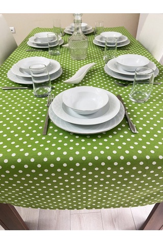 Sıvı Geçirmez Puantiyeli Dertsiz Masa Örtüsü Yeşil