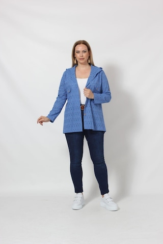 B029m Kapüşonlu Delikli Mevsimlik Ceket Mavi 001