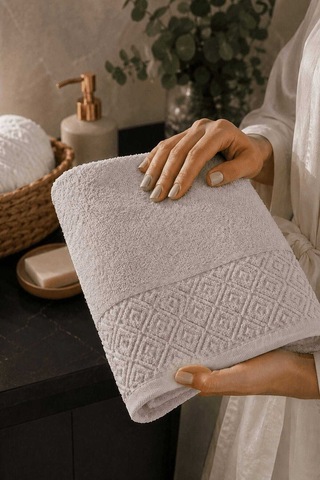 El Yüz Havlusu 50x90 Cm %100 Pamuk Kısmi Kadife Quadro Taş 11